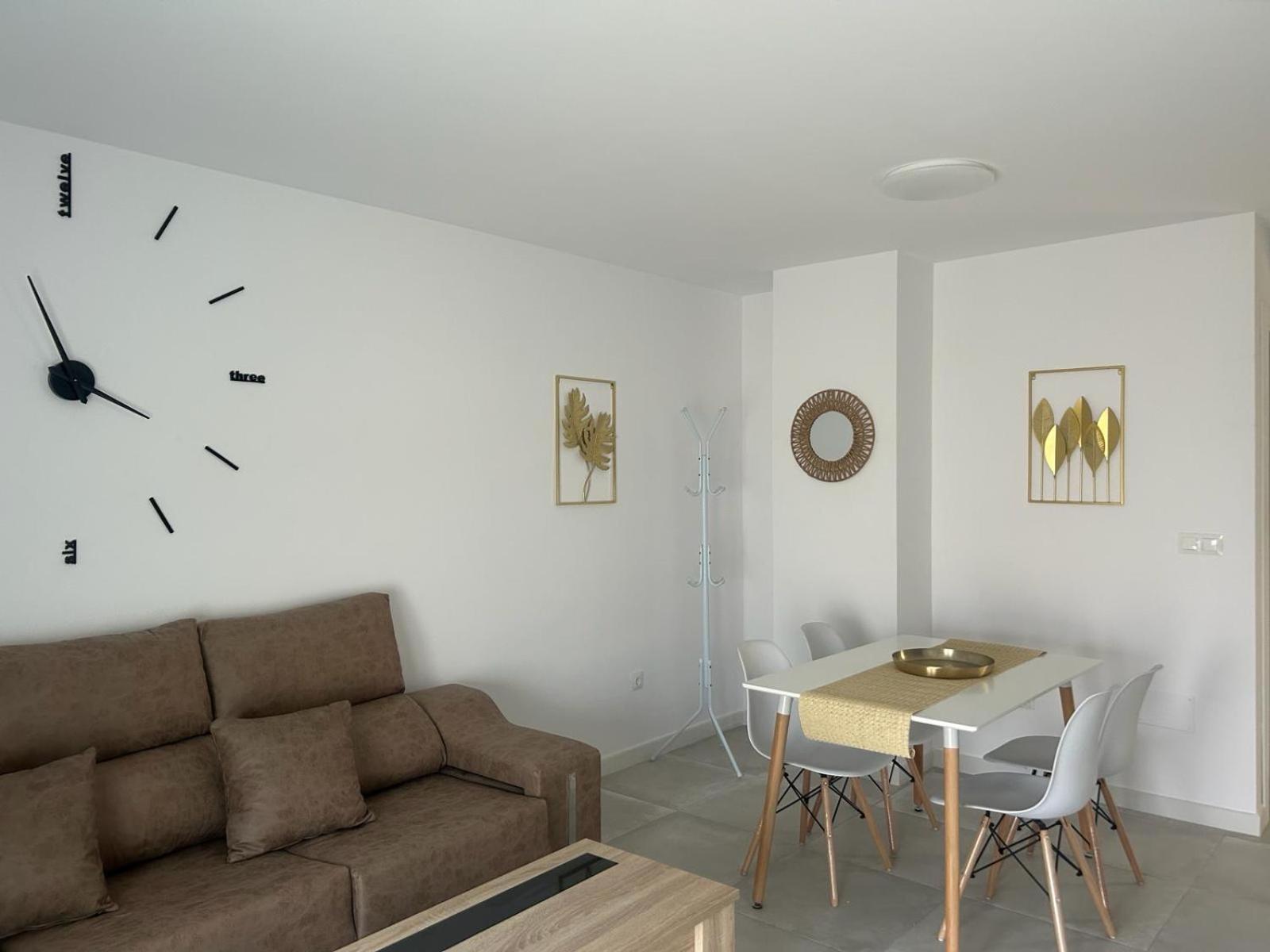 Apartamentos Milano 로쿠타스드마르 외부 사진