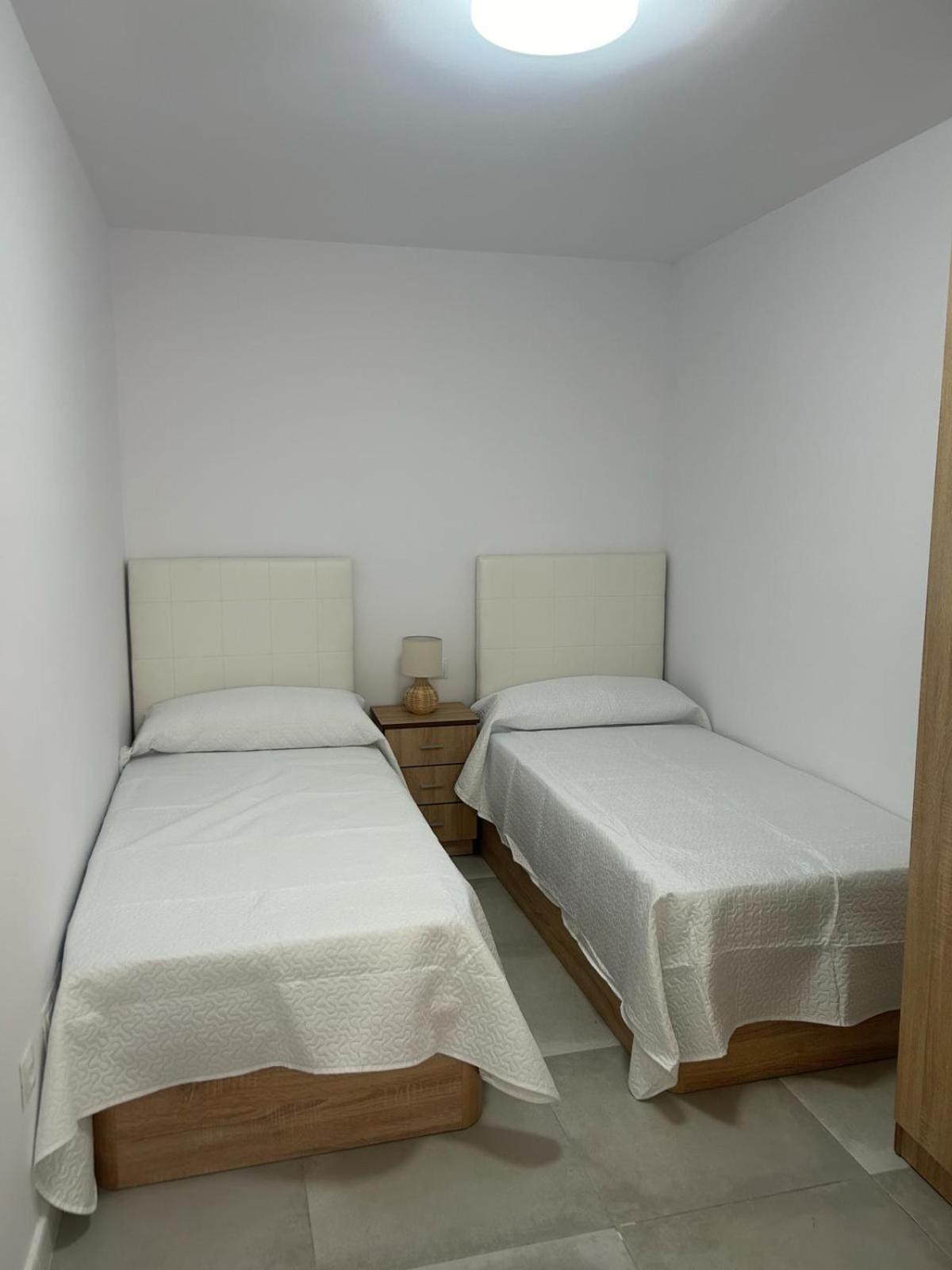 Apartamentos Milano 로쿠타스드마르 외부 사진