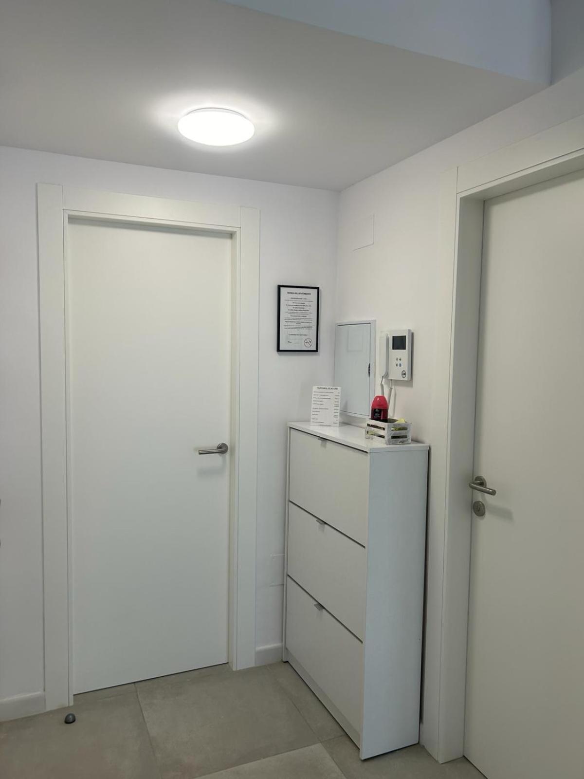 Apartamentos Milano 로쿠타스드마르 외부 사진