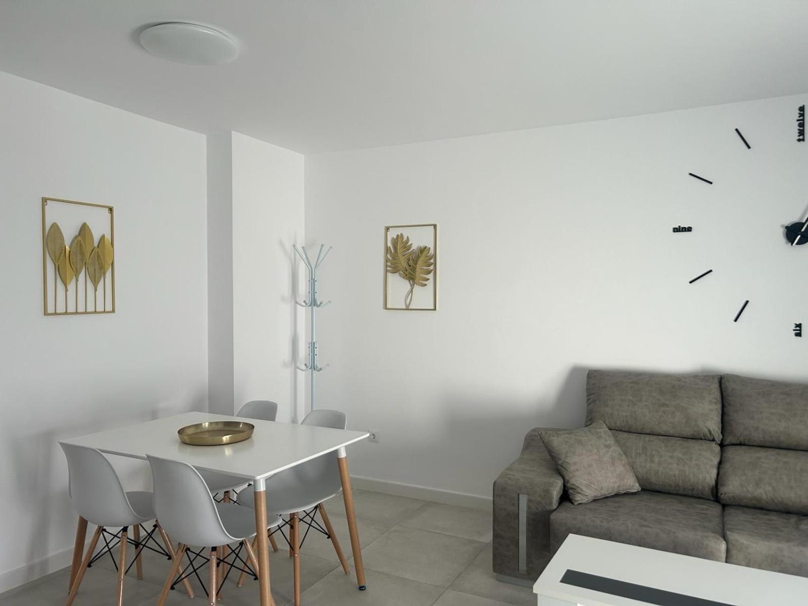 Apartamentos Milano 로쿠타스드마르 외부 사진